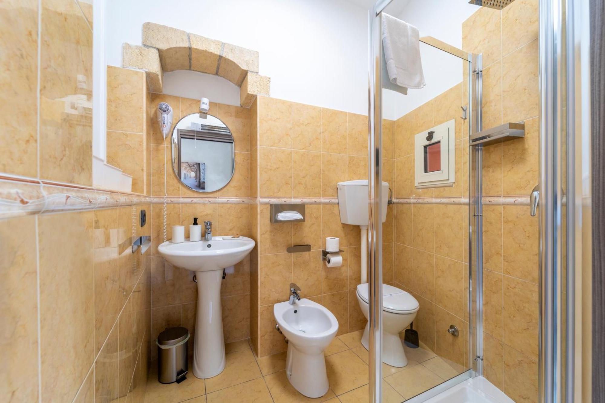 B&B Eraclio Барлетта Экстерьер фото